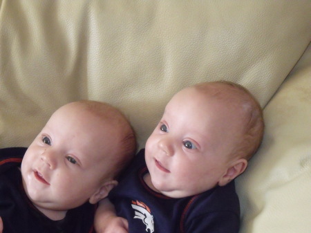 the twins at 3 months