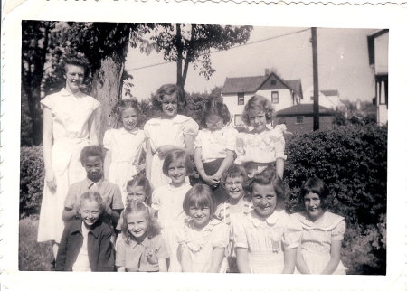 Class of 1960 - School I Brownie Troop - 1952(?