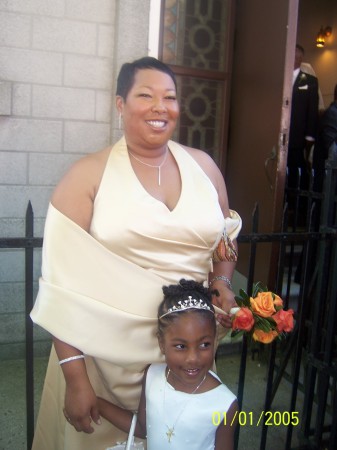 here's shaudrea and her daughter