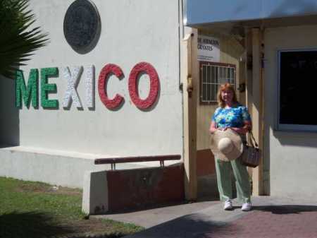 Suzy Enters Mexico
