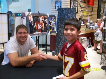 Ryan meets Chris Cooley! GO Redskins!