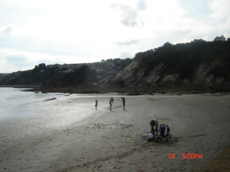 the beach below the cliff-looe