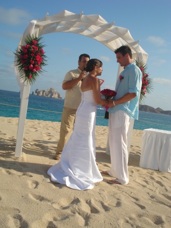 She got married in Cabo, Mexico