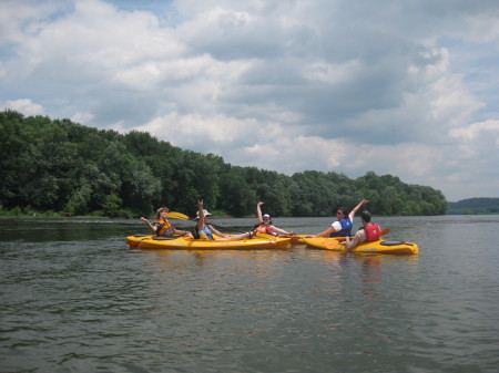 Synchronized kayaking 4th Root and Float