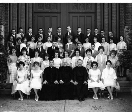 1962 8th grade class from Holy Rosary