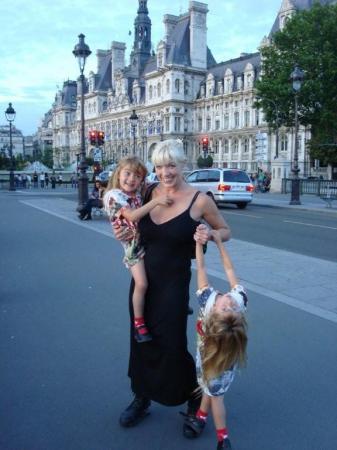 Child Wrangling in Paris