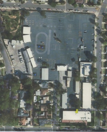 Richland Avenue School Google view