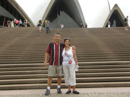 IN FRONT OF SYDNEY OPERA HOUSE