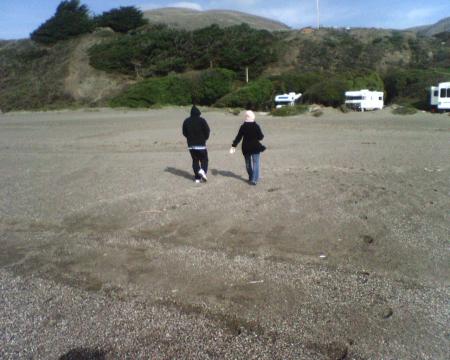 sUZIE AND cURT AT WRIGHTS BEACH