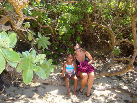 Rachel and Kaia In Hawaii