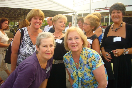 Mo, Jeanne, Joanie, Ellen, Vanessa, & Janice