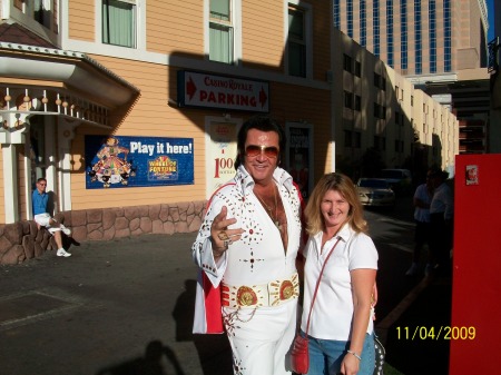 Who knew Elvis was so friendly?2009 HW