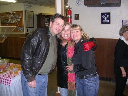 Jeff Hunt, Mona (Johnson) and Kay (Steighorst)