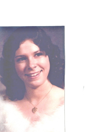 1979 Lydia 's senior pictyre