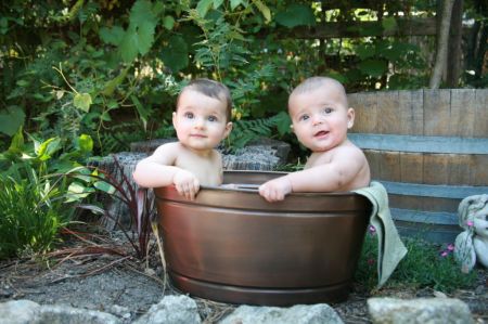 Rub a dub in G' Ma's garden