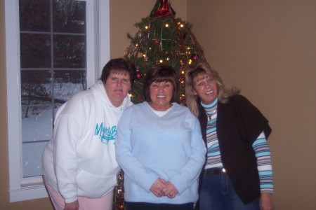 Me & Sisters Goofing Around Christmas 2009