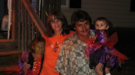 Halloween with my girls and their Dad