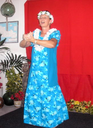 Dancing with Pua Kea Halau