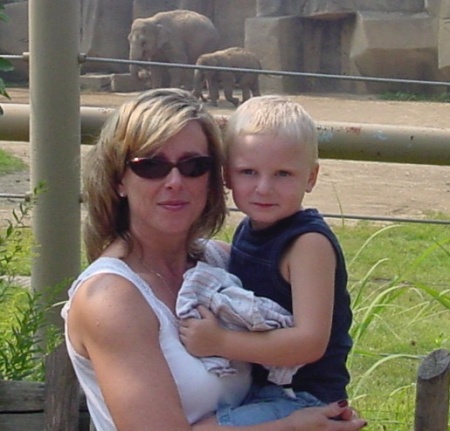 Susan & Cam at zoo
