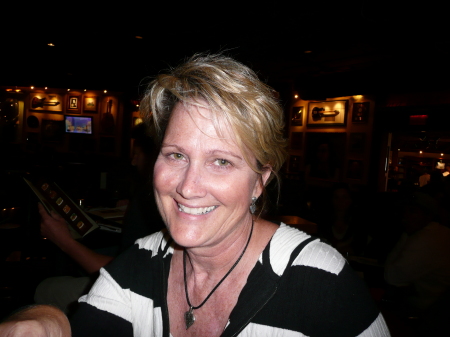 Carrie Reuter's Classmates® Profile Photo