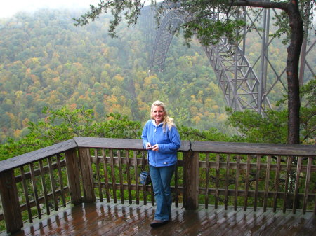 shannon in front of new river bridge
