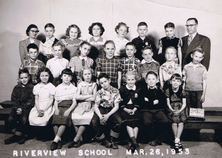 RIVERVIEW SCHOOL 1953 GRADE III, ROOM 105
