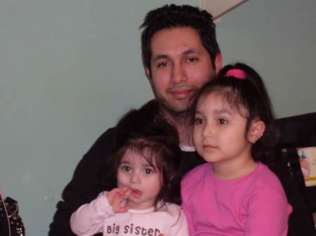 my son Jose ( 26 ) his daughter & sister Erika