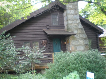 Cabin from street.