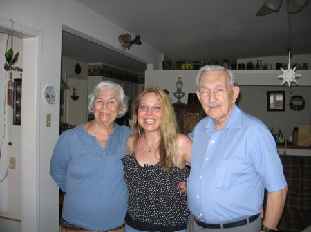 Kerri with In-laws, Jun 2009