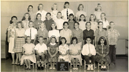 Class Picture Ms Romanchak 1962-63