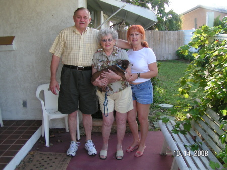 John, Mom, Me & Willie