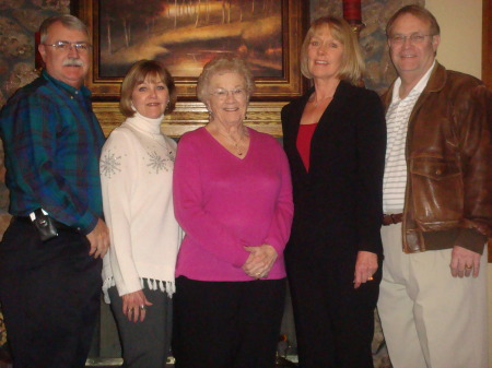 Lee, Ronda, Phyllis, Judy & Mike Christmas2008