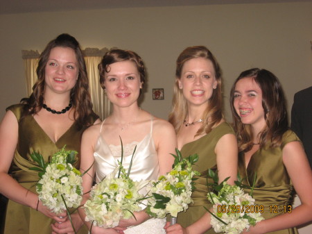 Another pic of the four daughters