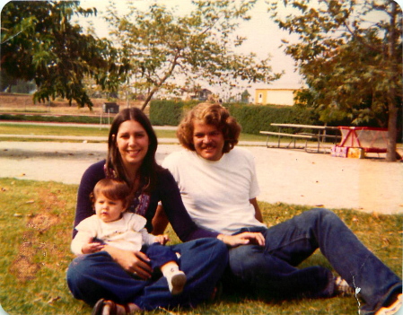 1974 Faye Miller-Howe, John Howe & baby Rachel