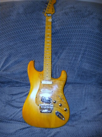 1986 Fender Strat Ultra (2)