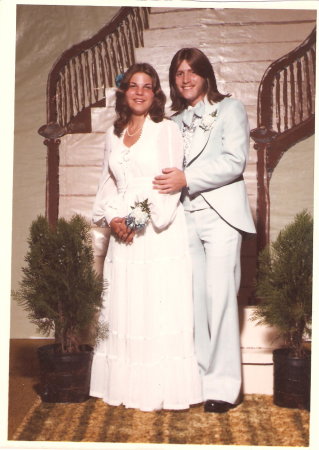 1978 Dara and Michael on Prom night