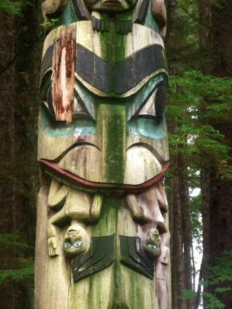 Another old totem in the woods