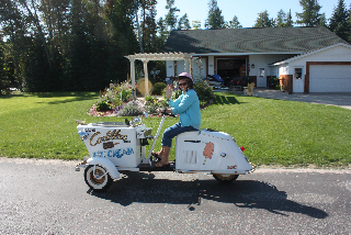 Marge selling ice Cream