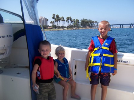 Luke, Jenna and Tyler on Papas Boat San Diego