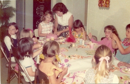 Eating at the birthday party