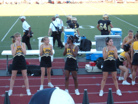Lubbock HS cheerleaders