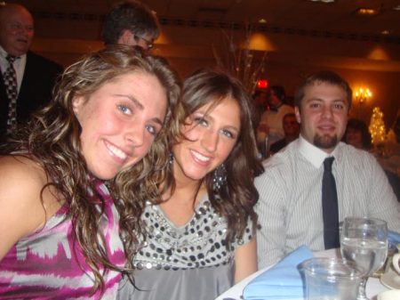 Jocey, Jillian & Dan at Ashlee's Wedding-12/09