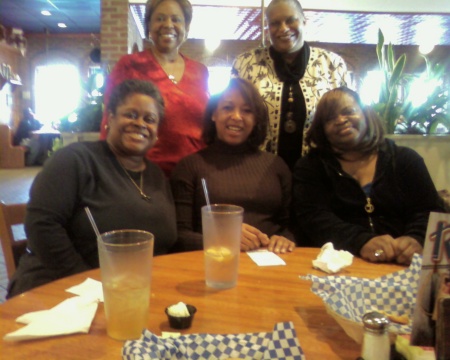 The Ladies At Lunch (27 Feb 2010)