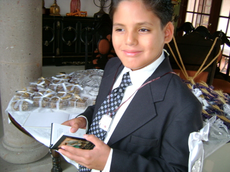 CRISTIAN BEFORE MASS,1st HOLY COMMUNION