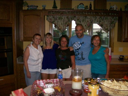 Delores,Alicia,Michelle,James(UFC champion!!)a