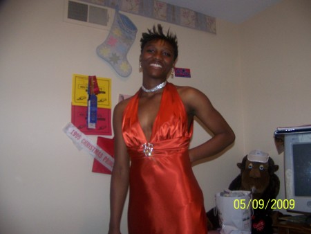 Getting ready for Prom 2009 (my offspring)