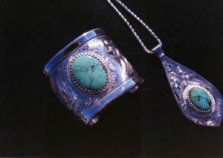 Bracelet and pendant set