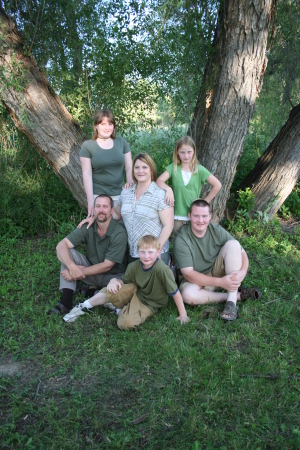 BATES EXTENDED FAMILY PICS 052