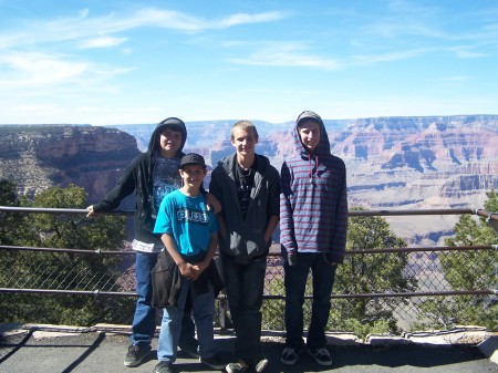 The 4 boys at the grand canyon