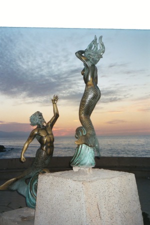 Sculpture-King Neptune & Mermaid, Malecon, P.V